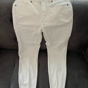 LOFT Women's Skinny Jeans in White